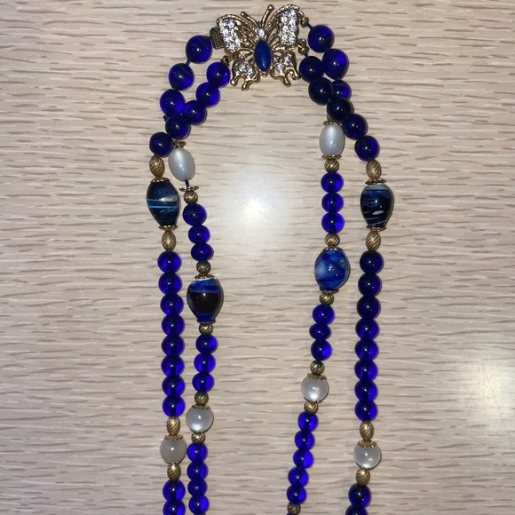 Assorted Luxury Necklaces - Picture 7 of 11